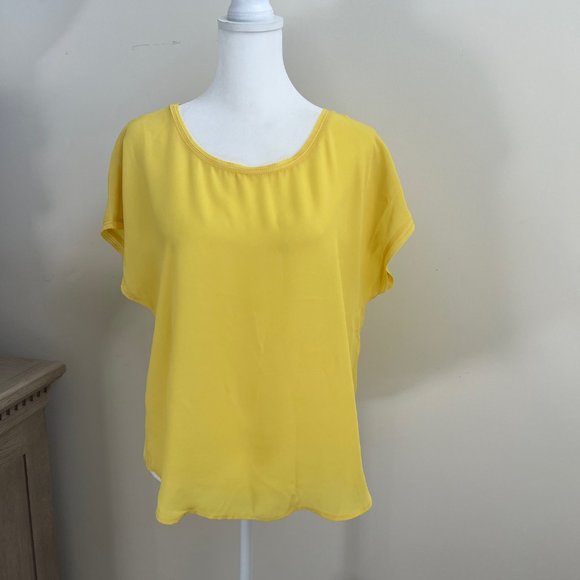 Banana Republic NWT XS yellow blouse top - Picture 1 of 4